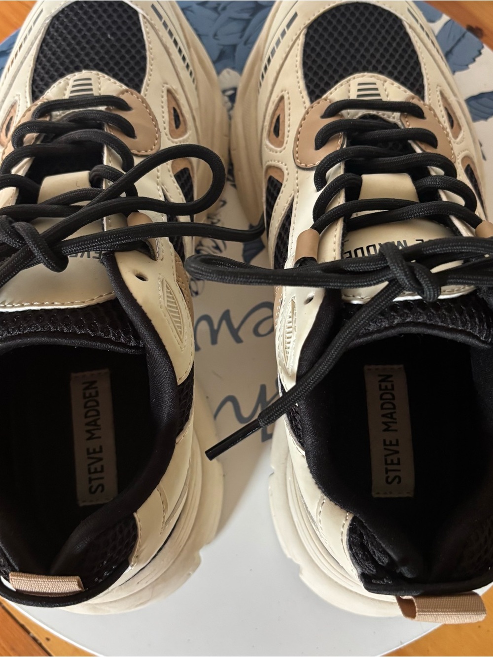 Steve Madden Clydie Chunky Possession Sneakers Size 9 - Picture 6 of 11